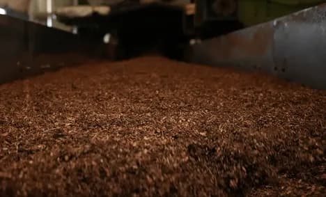 Modal Aroma Tobacco International dalam Meramaikan Pasar Sigaret Kretek Tangan